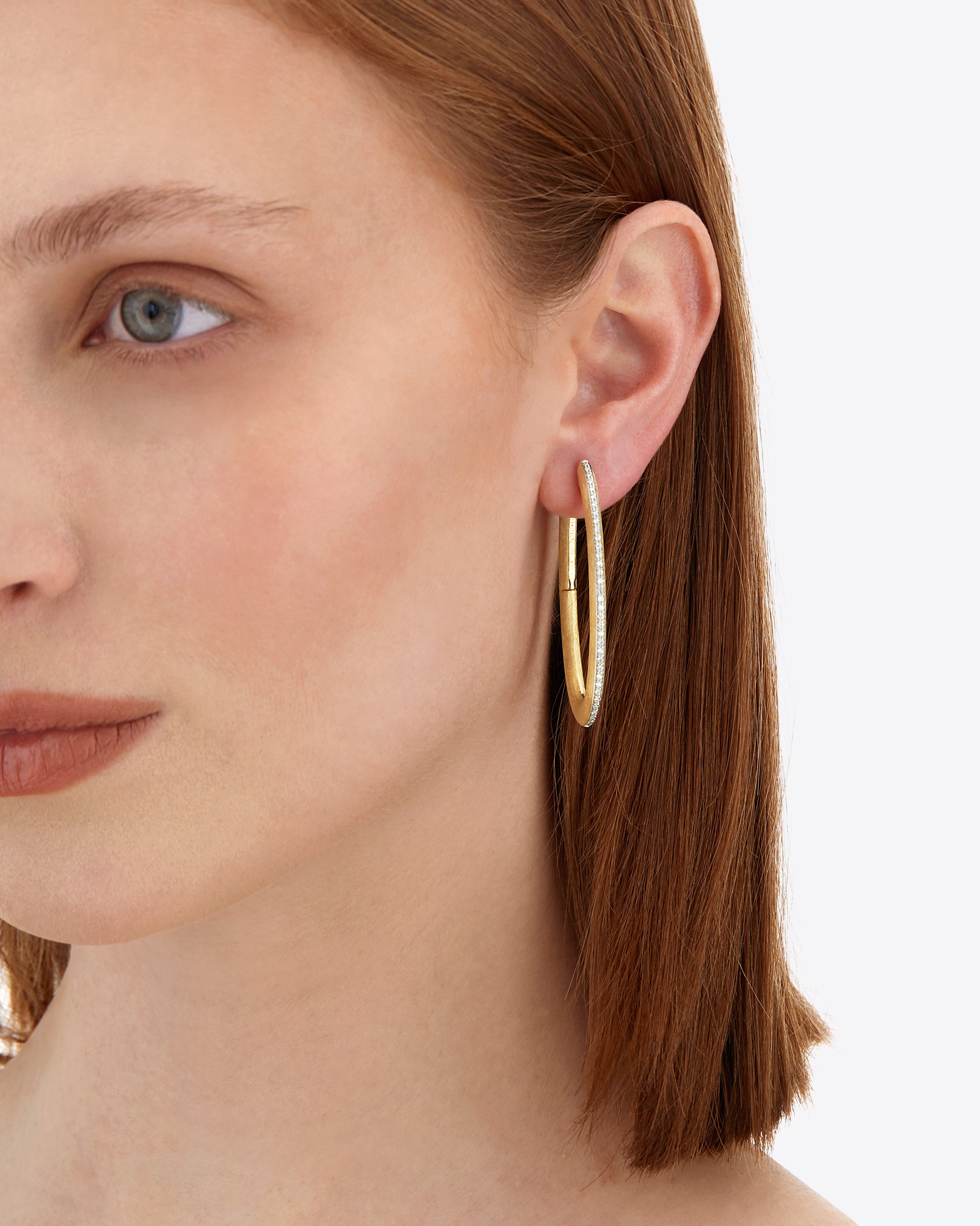 Libera Icon earrings (medium)